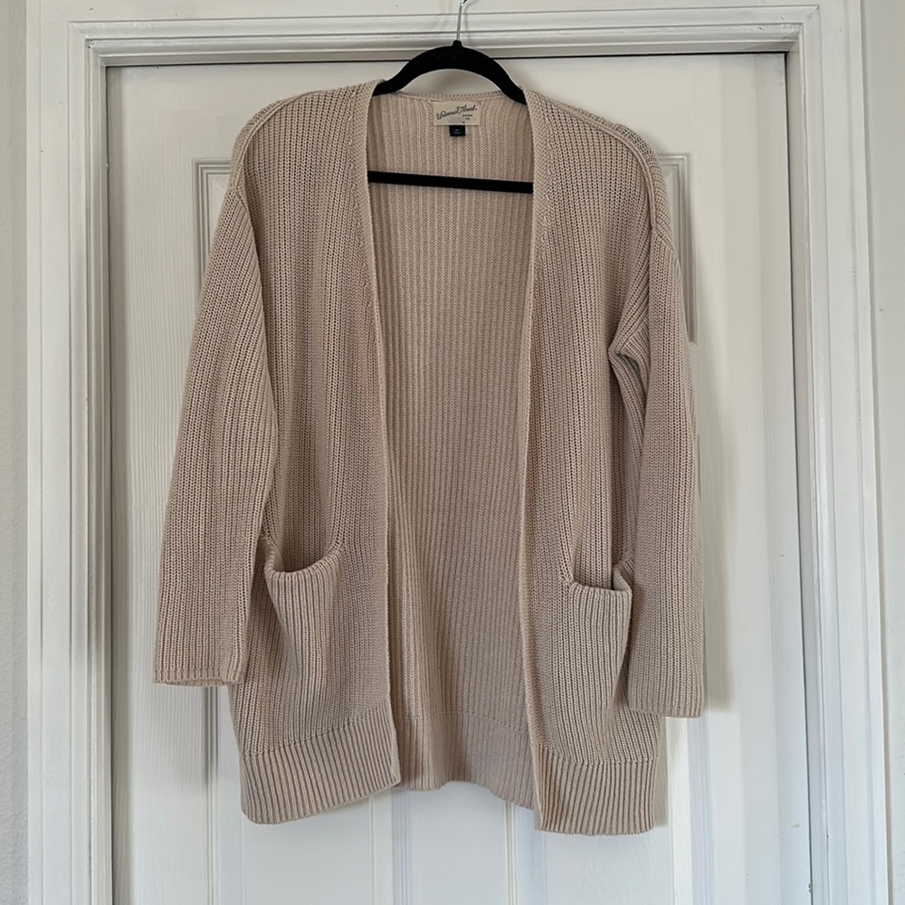 Universal Thread Cream cardigan